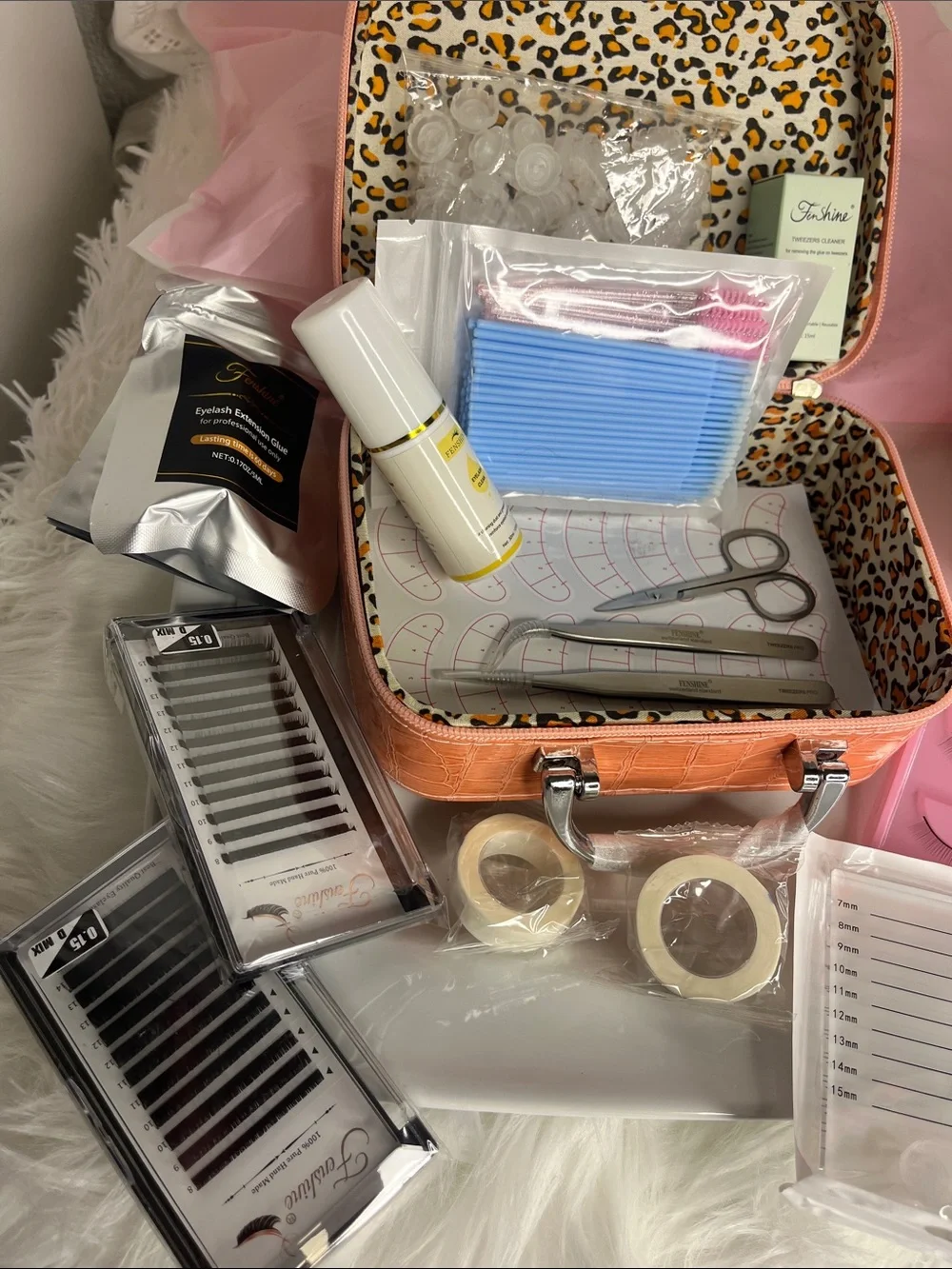Pink Faux Eyelash Kit with Practice Head and Storage Case - Women Skincare